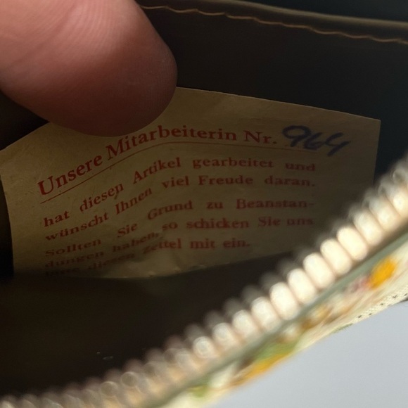 Vintage Floral Zippered Lined Quilted Coin Purse - Picture 6 of 8